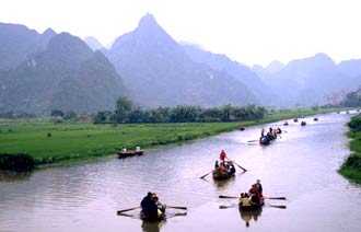 huong_pagoda.jpg
